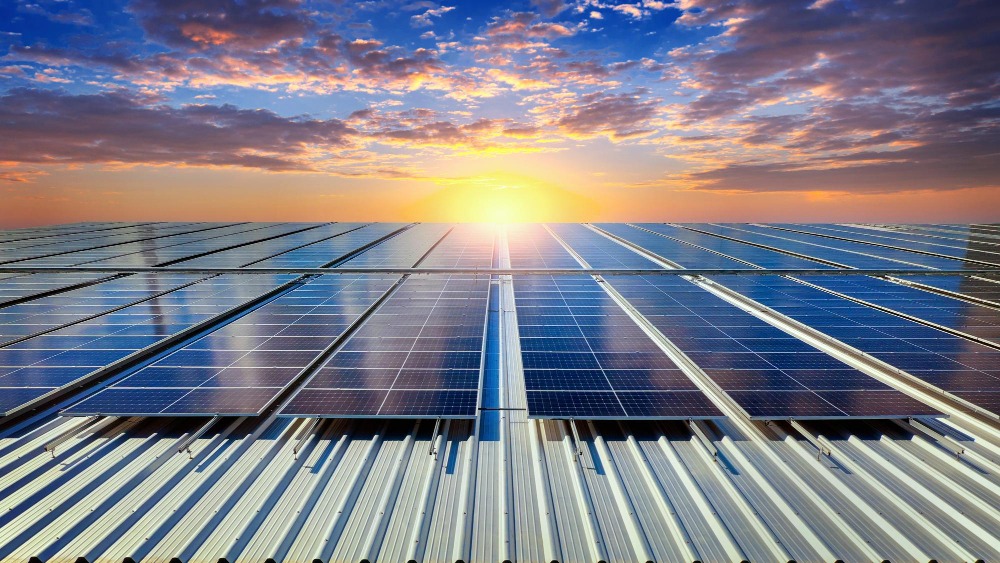 Can political risk insurance cover renewable energy projects?